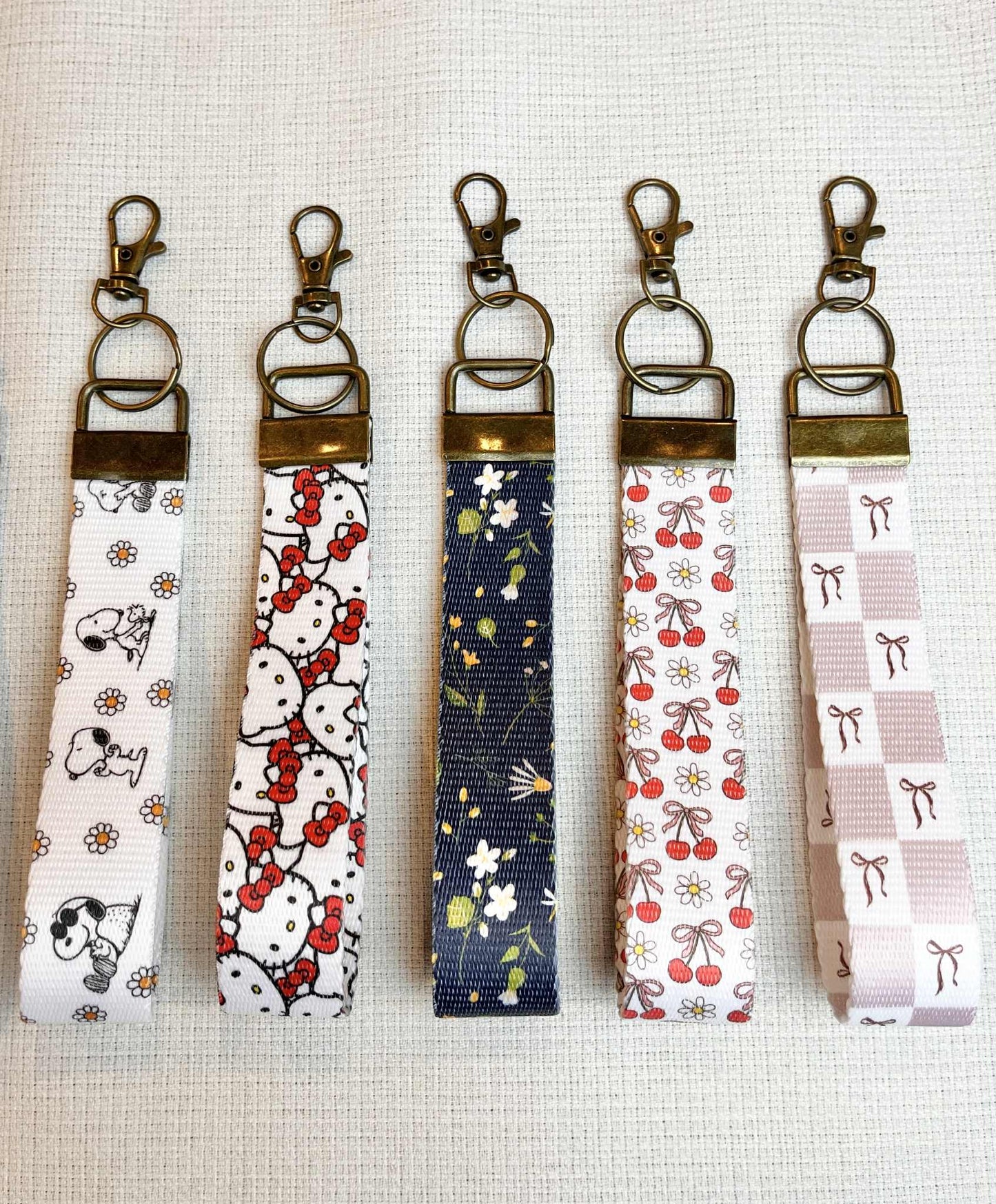 Handmade Keychain with Elegant Bronze Metal – Durable & Lightweight