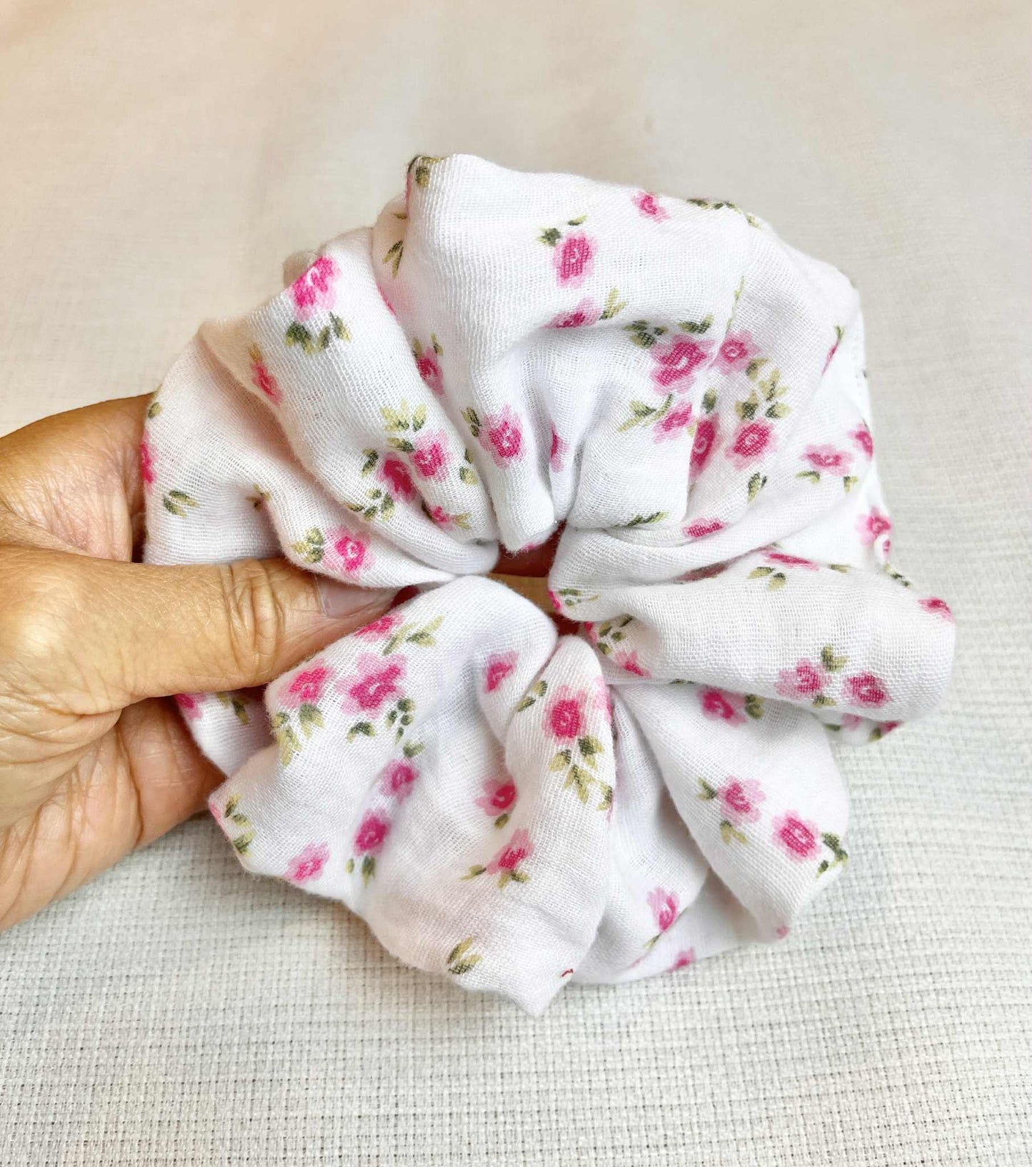 Cute Scrunchies for Girls, Teens & Women – Great Gift Idea