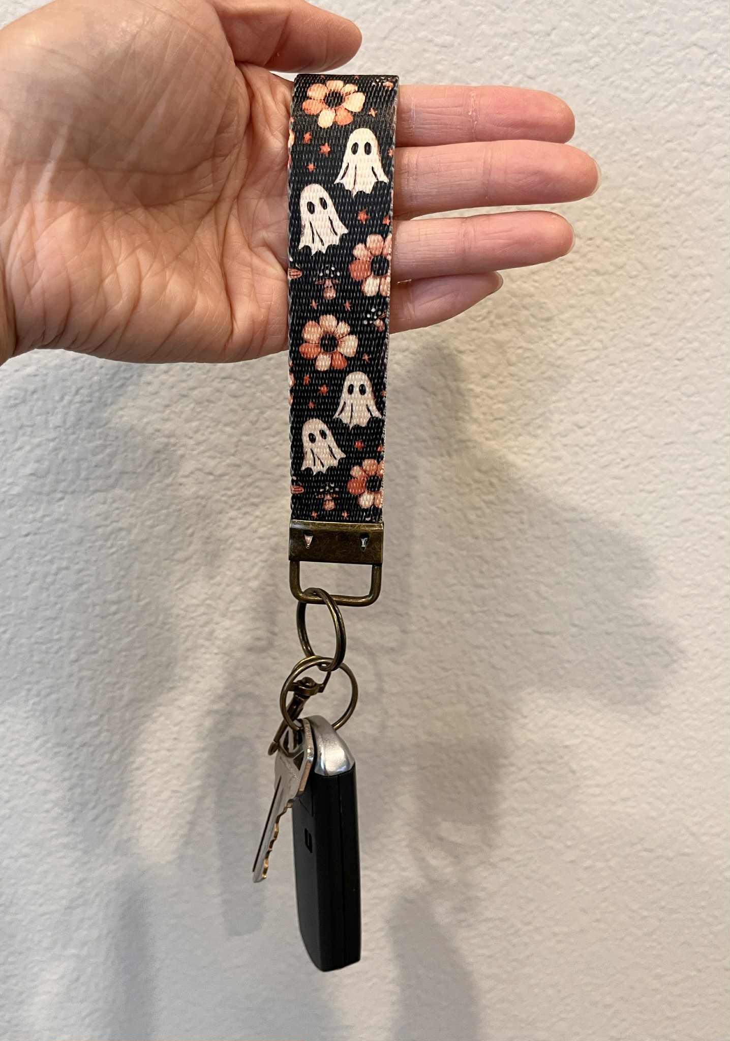 Handmade Keychain with Elegant Bronze Metal – Durable & Lightweight